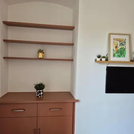 Design Et Lumineux Au Coeur De La *