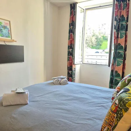 Design Et Lumineux Au Coeur De La Appartement